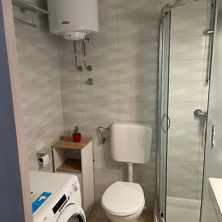 Elena Apartment Palit