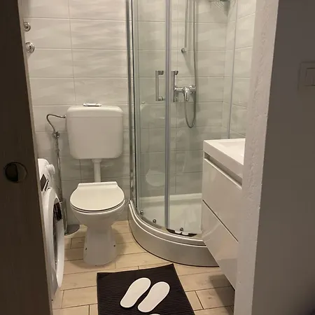 Elena Apartment *